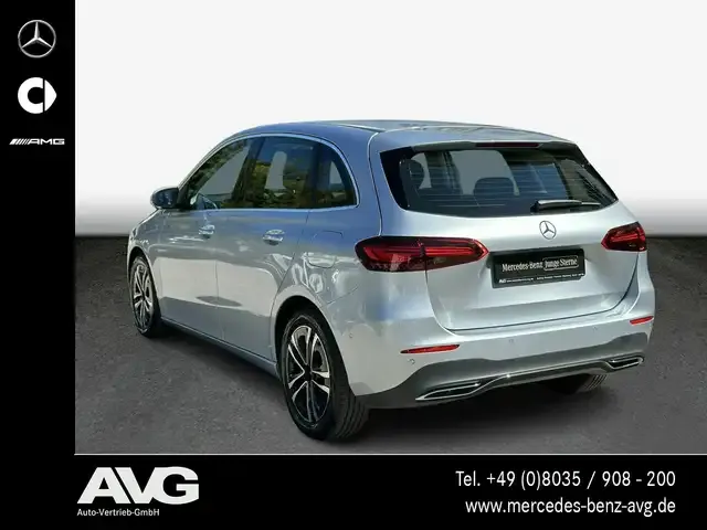 Mercedes-Benz B 220