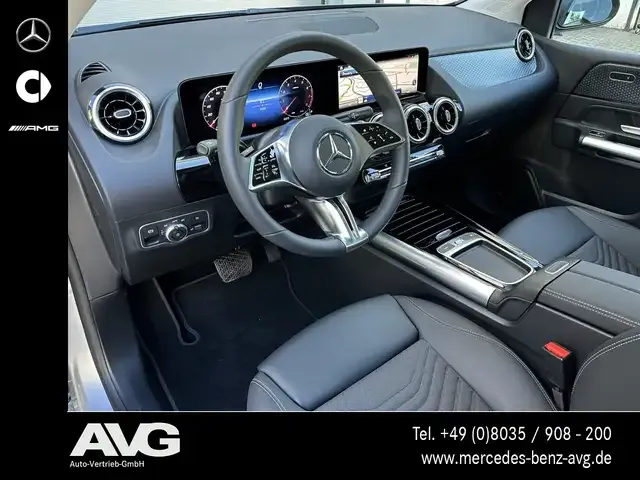 Mercedes-Benz B 220
