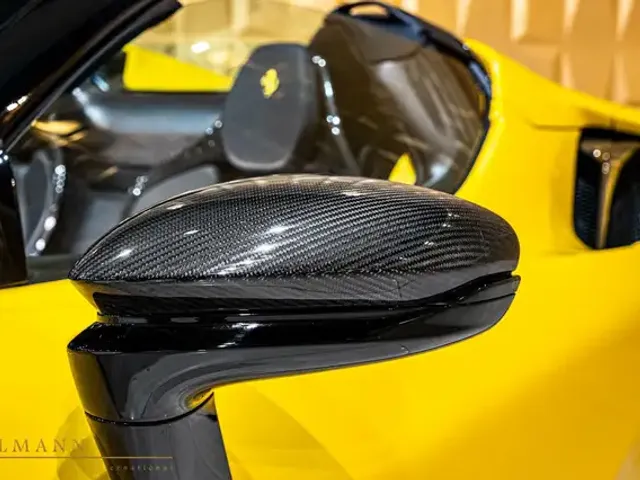 Ferrari SF90 Spider