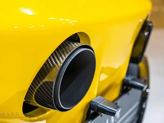 Ferrari SF90 Spider