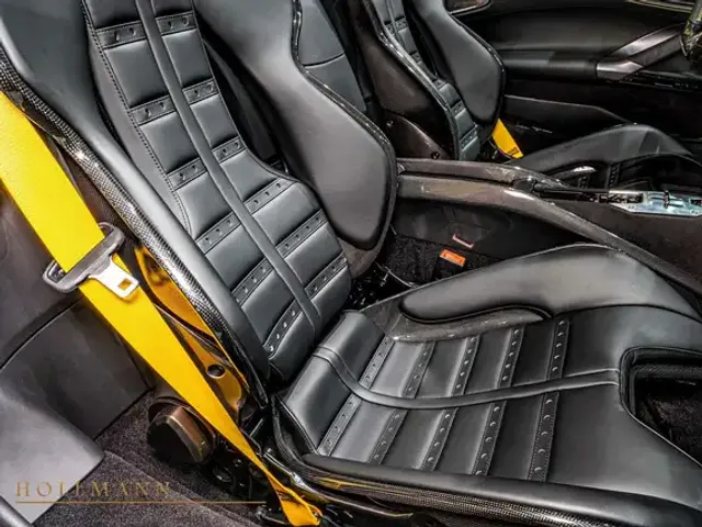 Ferrari SF90 Spider