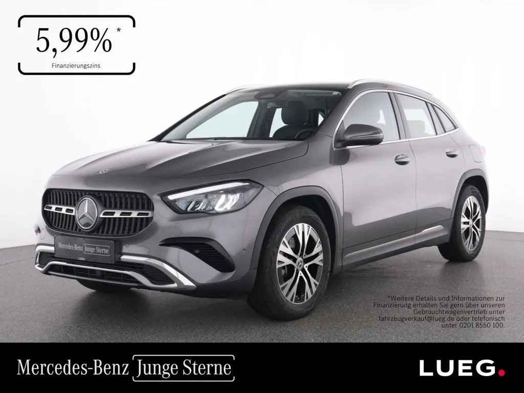 Mercedes-Benz GLA 200