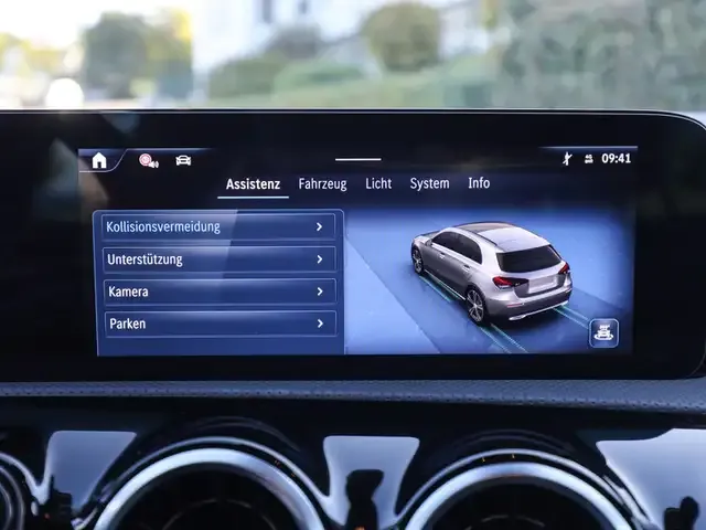 Mercedes-Benz A 200
