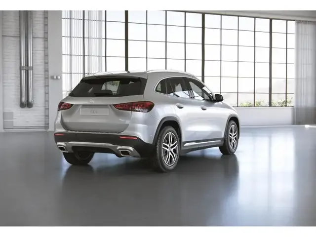 Mercedes-Benz GLA 180