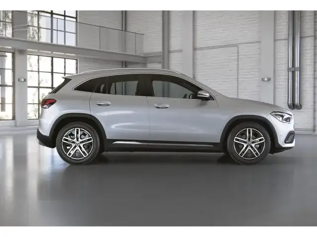 Mercedes-Benz GLA 180