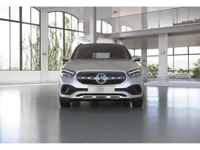 Mercedes-Benz GLA 180