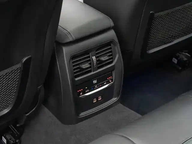 BMW 340