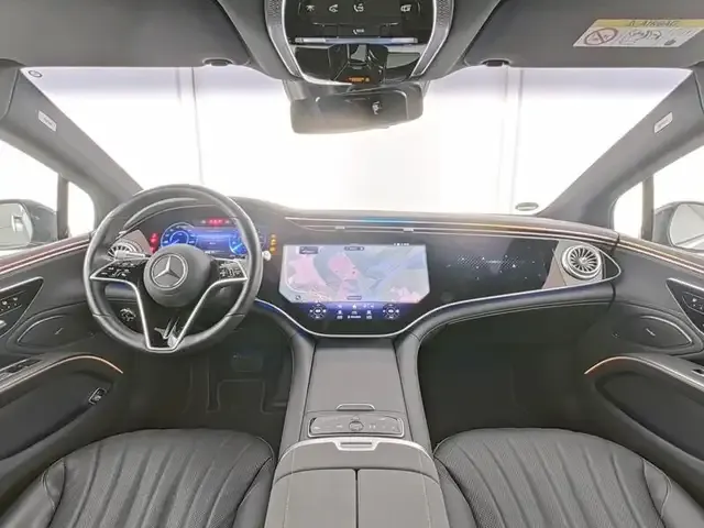 Mercedes-Benz EQS