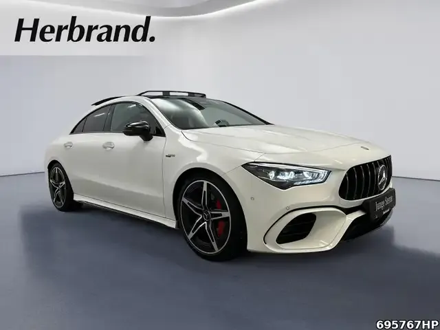 Mercedes-Benz CLA 45 AMG