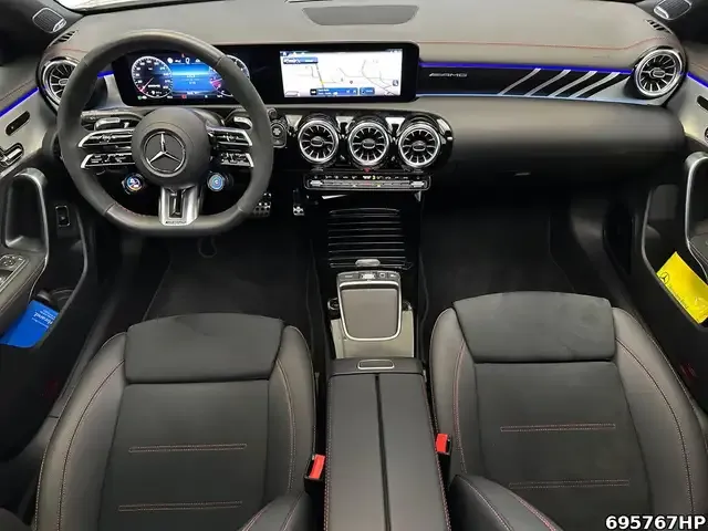 Mercedes-Benz CLA 45 AMG