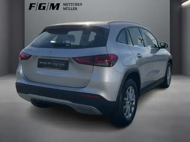 Mercedes-Benz GLA 250