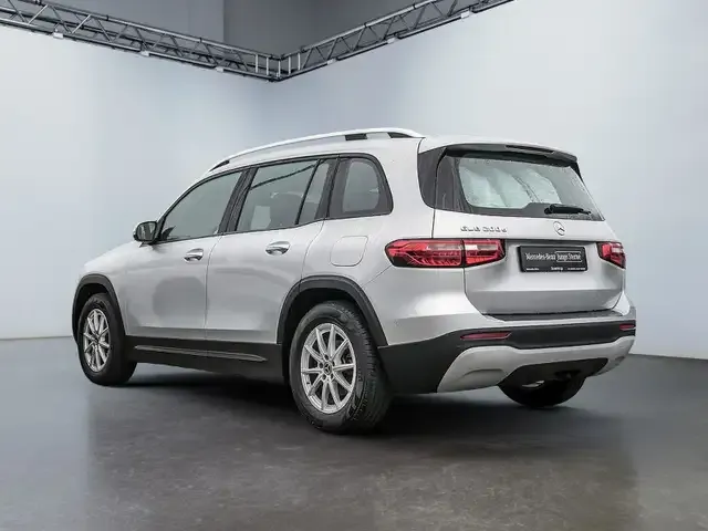 Mercedes-Benz GLB 200