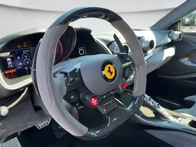 Ferrari 812