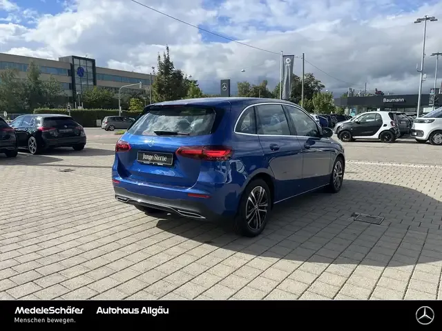 Mercedes-Benz B 200