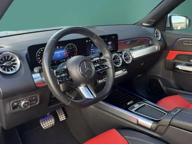 Mercedes-Benz GLB 200