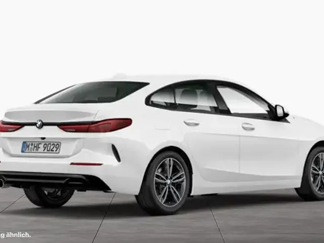 BMW 218