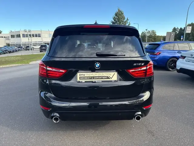 BMW 218