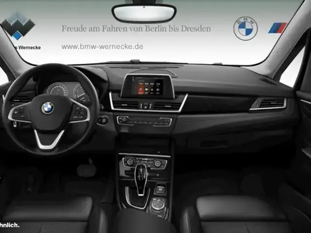 BMW 218