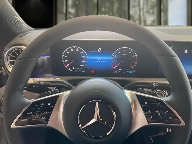Mercedes-Benz CLA 200