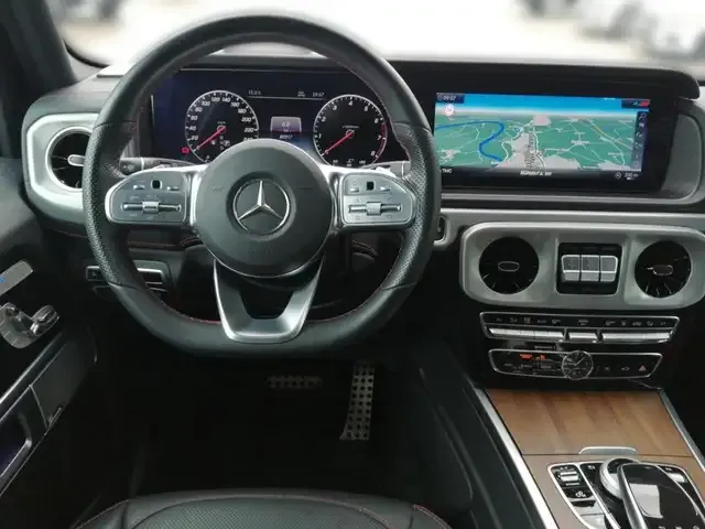 Mercedes-Benz G 500