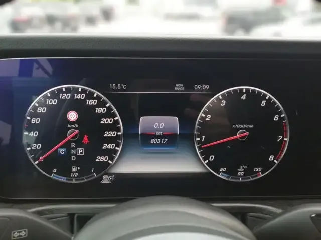 Mercedes-Benz G 500