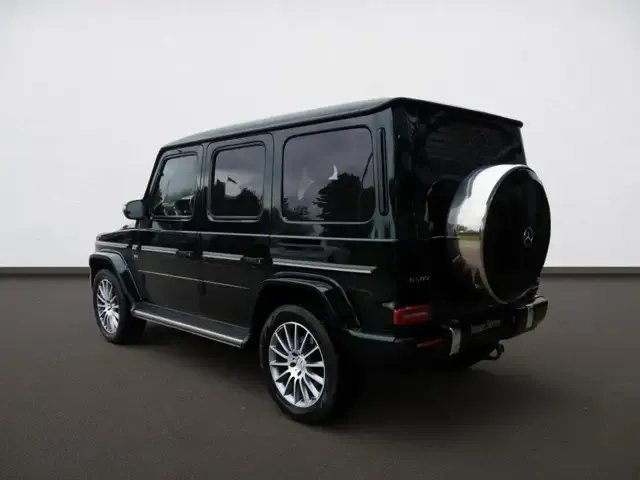 Mercedes-Benz G 500
