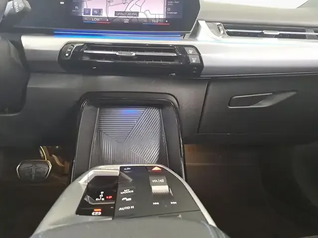 BMW 230