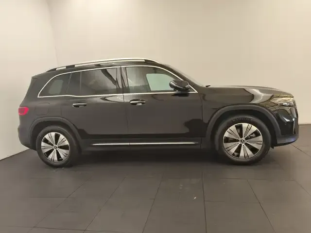 Mercedes-Benz EQB 300