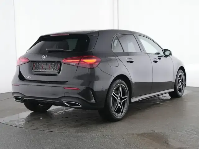 Mercedes-Benz A 250