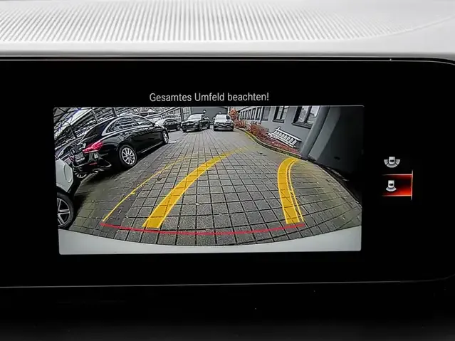 Mercedes-Benz EQC 400