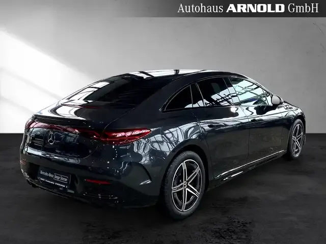 Mercedes-Benz EQE 300