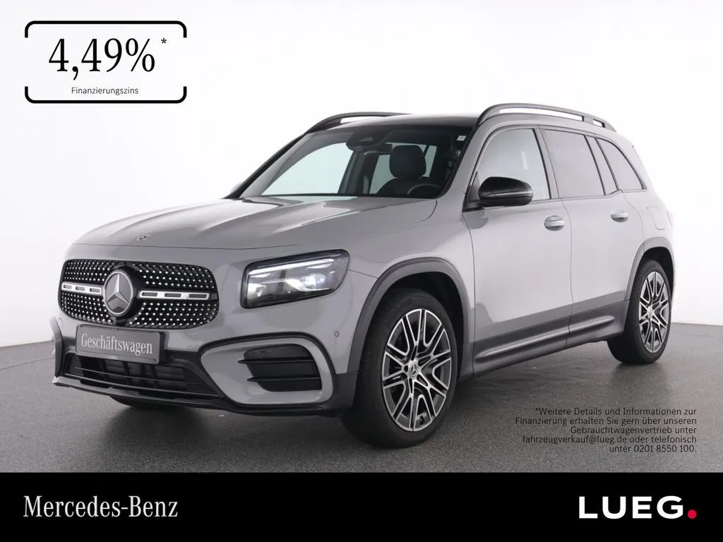 Mercedes-Benz GLB 220