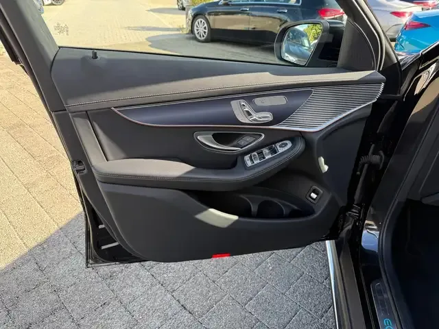 Mercedes-Benz EQC 400