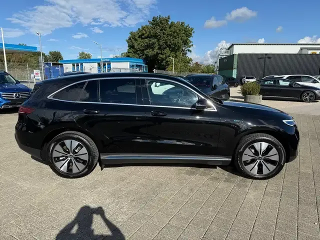 Mercedes-Benz EQC 400
