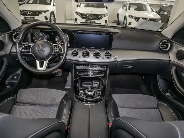 Mercedes-Benz E 200