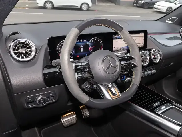 Mercedes-Benz GLA 45 AMG