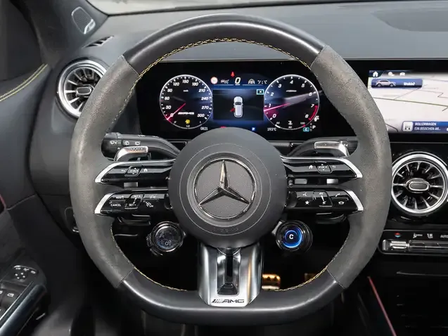 Mercedes-Benz GLA 45 AMG