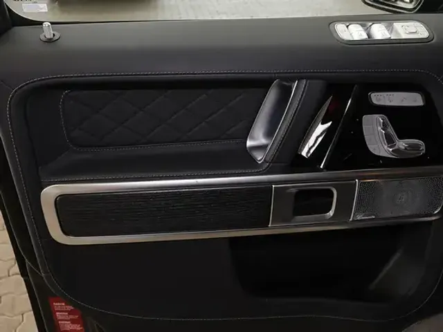 Mercedes-Benz G 400
