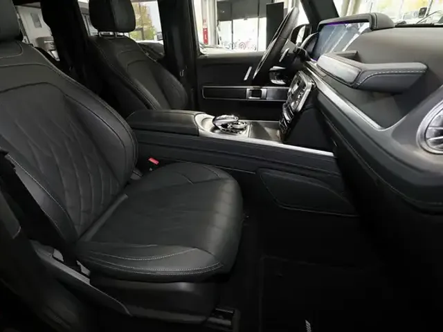 Mercedes-Benz G 400