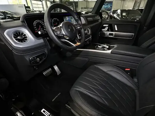 Mercedes-Benz G 400