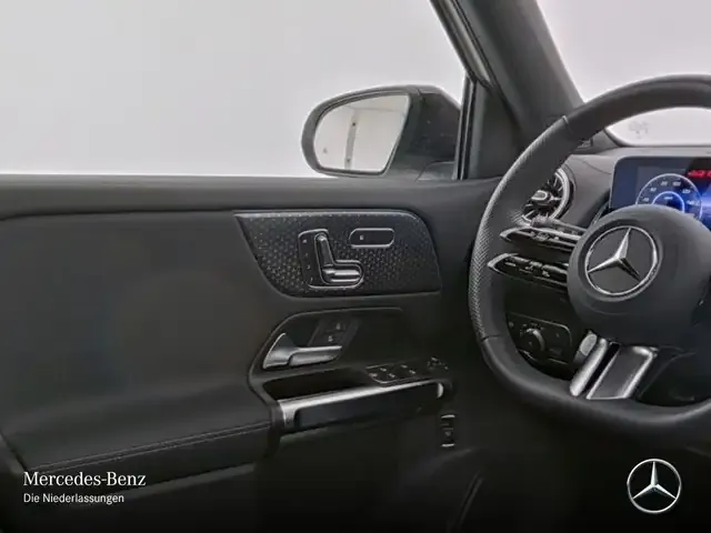 Mercedes-Benz EQB 250