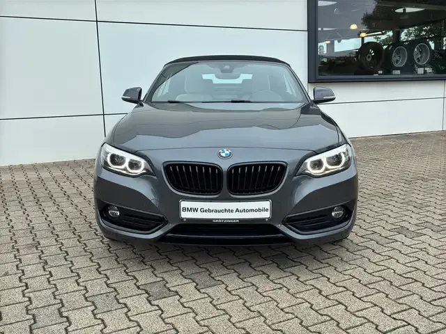BMW 220