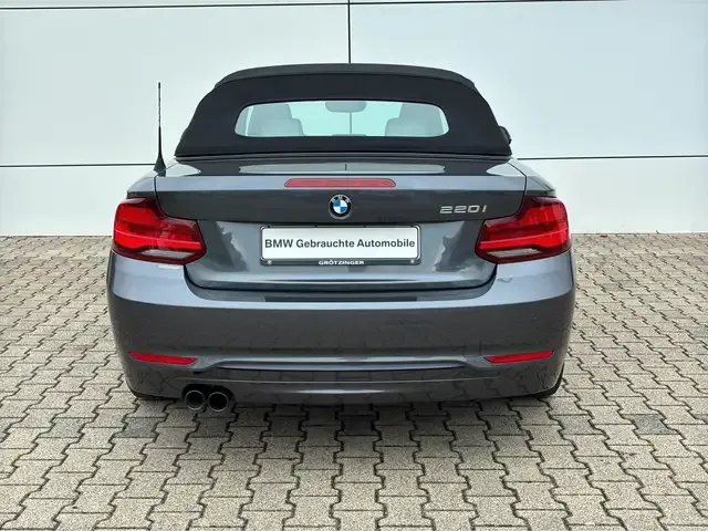 BMW 220
