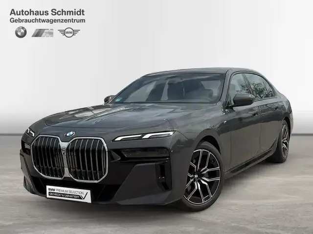 BMW 740