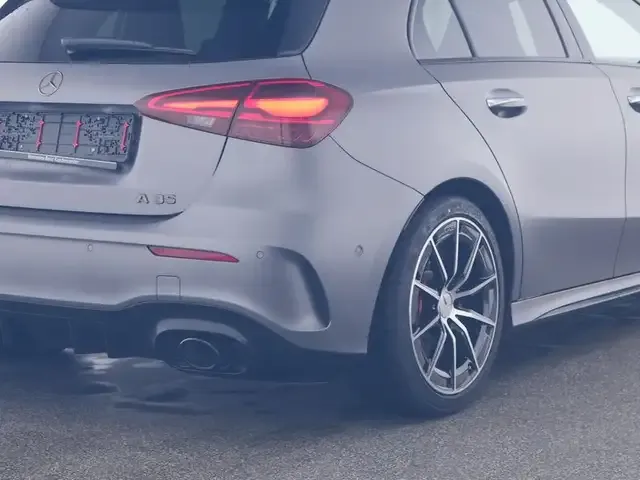 Mercedes-Benz A 35 AMG