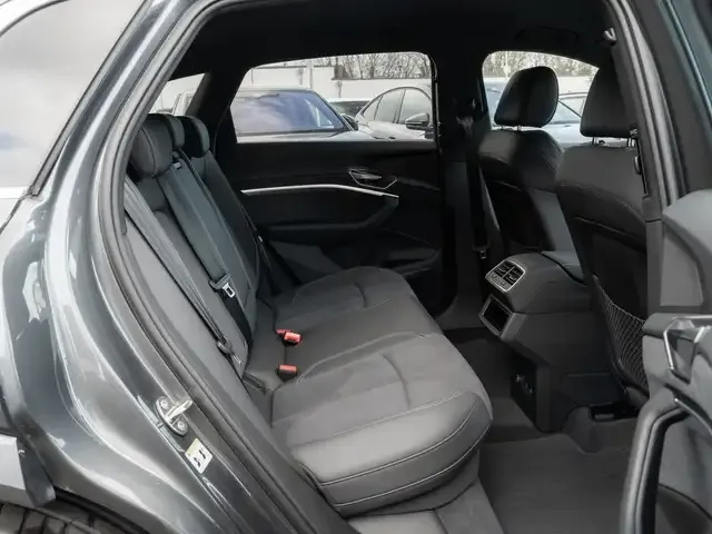 Audi SQ8 e-tron