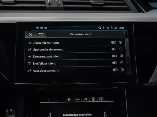 Audi SQ8 e-tron