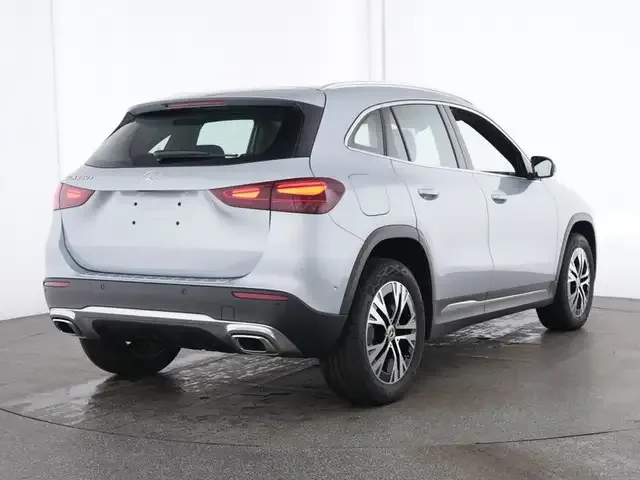 Mercedes-Benz GLA 250