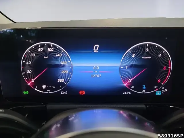 Mercedes-Benz GLA 220