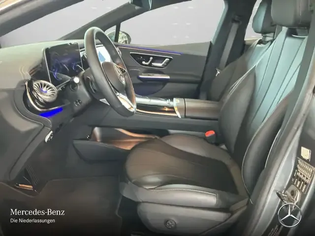 Mercedes-Benz EQE 300